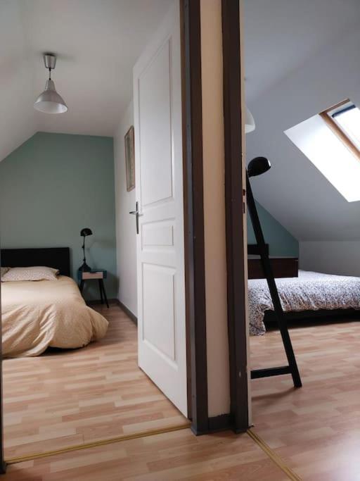 Charmant Appartement Au Calme Avec Parking Besançon Extérieur photo